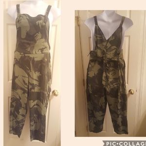 NEW!! Lucky Brand Linen Camo Crop Romper. Sz.L